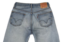 Vintage Levi’s • 32 mens / 30 wmns