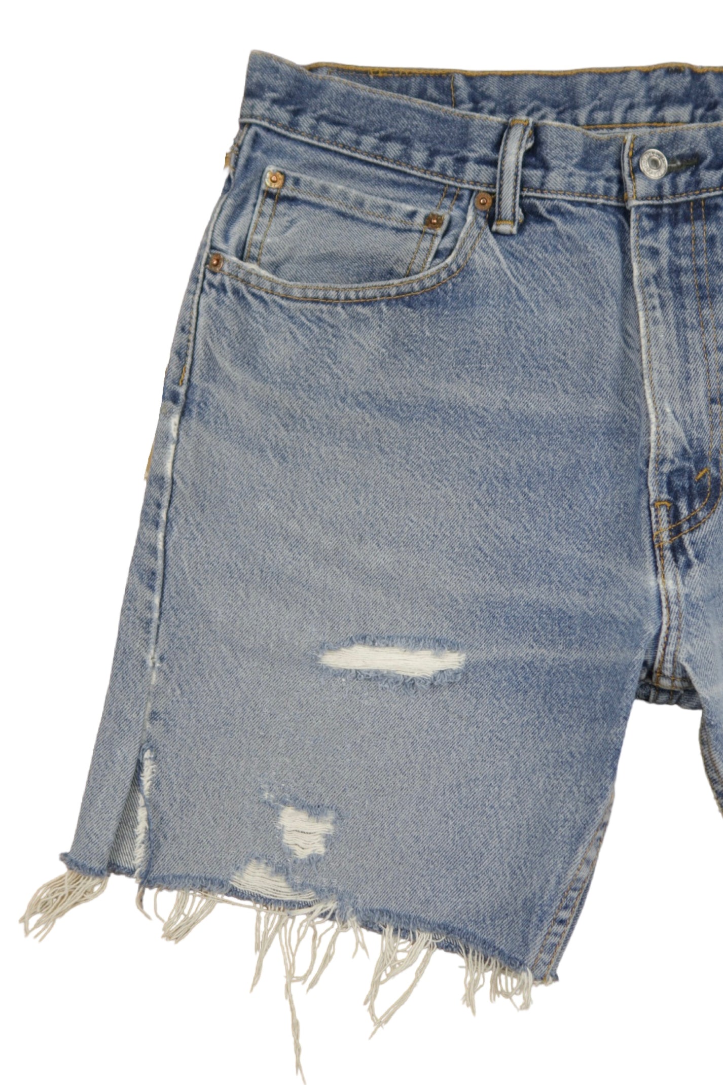 Vintage Levi’s Shorts • 34 mens / 32 wmns