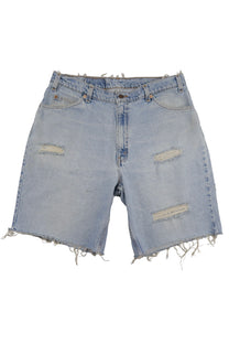 Vintage Levi’s Shorts • 34 mens / 32 wmns