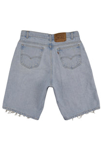 Vintage Levi’s Shorts • 30 mens / 28 wmns