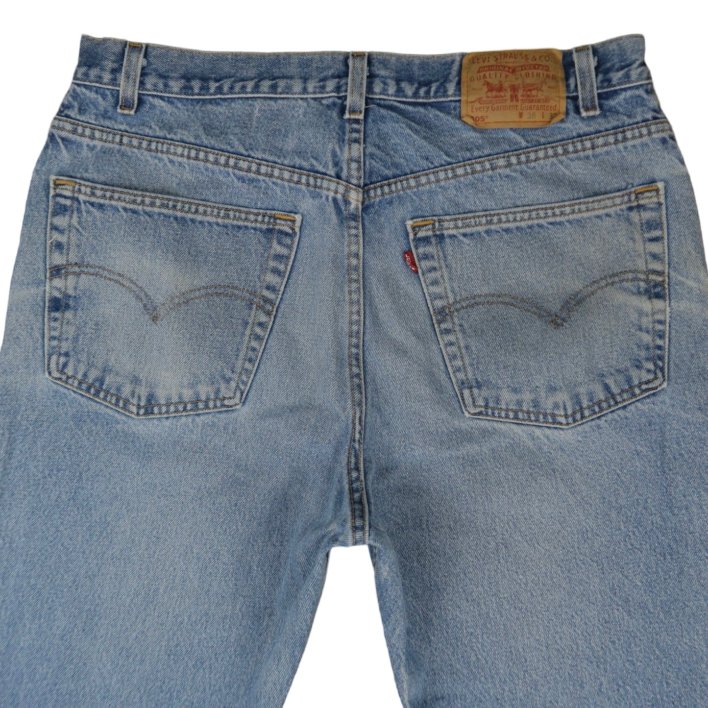 Vintage Levi’s • 36 mens / 34 wmns