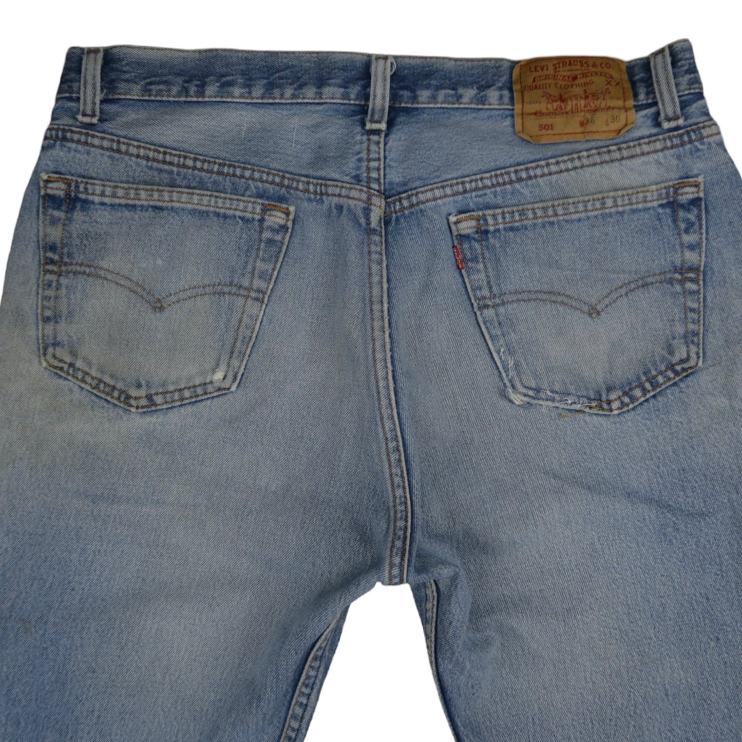 Vintage Levi’s • 34 mens / 32 wmns