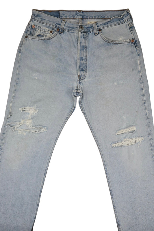 Vintage Levi’s • 31 mens / 29 wmns