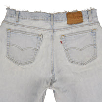 Vintage Levi’s Shorts • 36 mens / 34 wmns