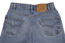 Vintage Levi’s Shorts • 28 wmns