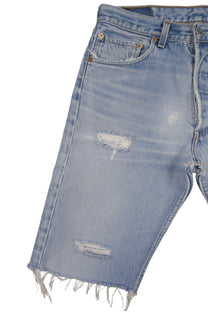 Vintage Levi’s Shorts • 34 mens / 32 wmns
