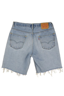 Vintage Levi’s Shorts • 33 mens / 31 wmns