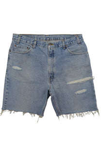 Vintage Levi’s Shorts • 36 mens / 34 wmns