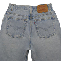 Vintage Levi’s Shorts • 26 wmns