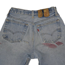 Vintage Levi’s Shorts • 24 wmns
