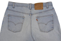 Vintage Levi’s Shorts • 36 mens / 34 wmns