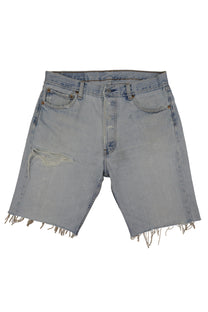 Vintage Levi’s Shorts • 33 mens / 31 wmns