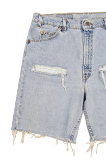 Vintage Levi’s Shorts • 36 mens / 34 wmns