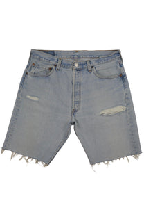 Vintage Levi’s Shorts • 31 mens / 29 wmns