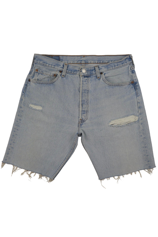 Vintage Levi’s Shorts • 31 mens / 29 wmns
