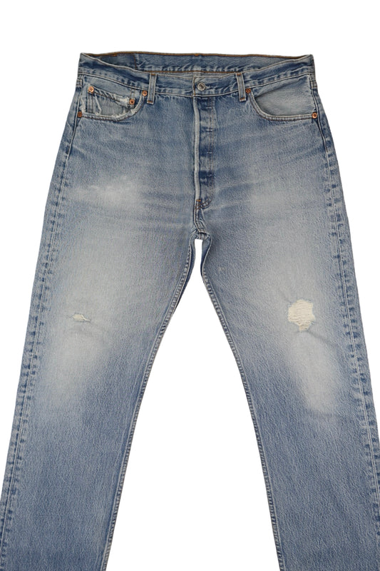 Vintage Levi’s • 34 mens / 32 wmns