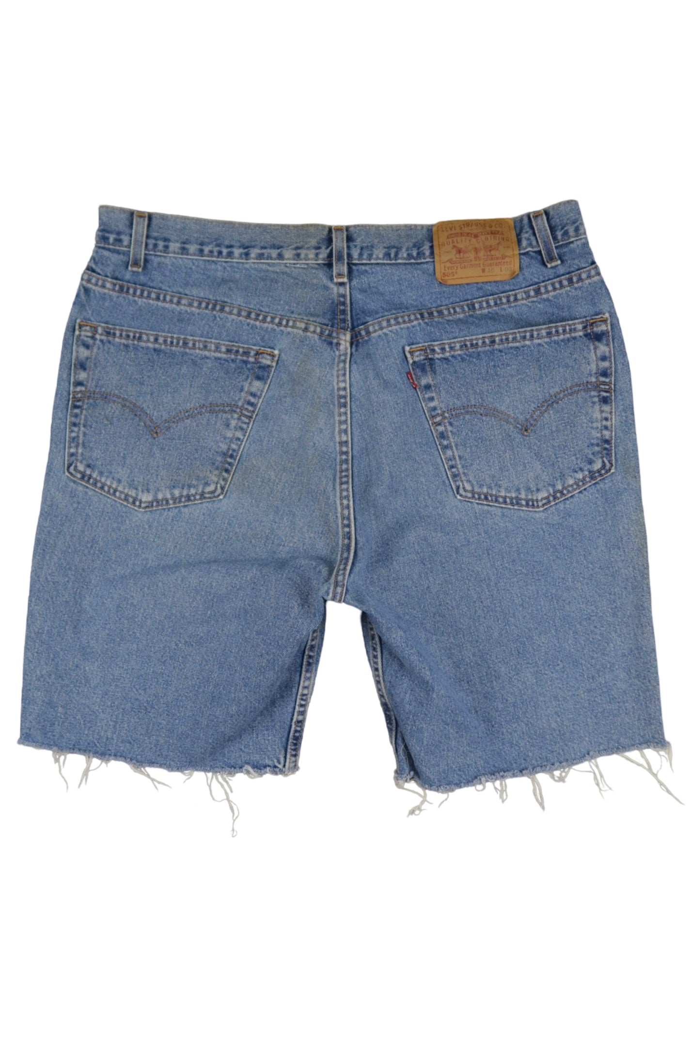 Vintage Levi’s Shorts • 38 mens / 36 wmns