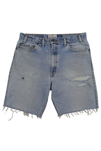 Vintage Levi’s Shorts • 34 mens / 32 wmns