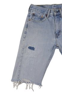 Vintage Levi’s Shorts • 28 wmns