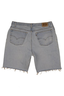 Vintage Levi’s Shorts • 38 mens / 36 wmns