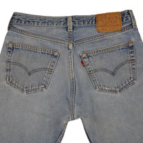 Vintage Levi’s Shorts • 30 mens / 28 wmns