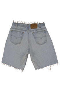 Vintage Levi’s Shorts • 31 mens / 29 wmns