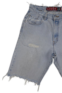 Vintage Levi’s Shorts • 30 mens / 28 wmns