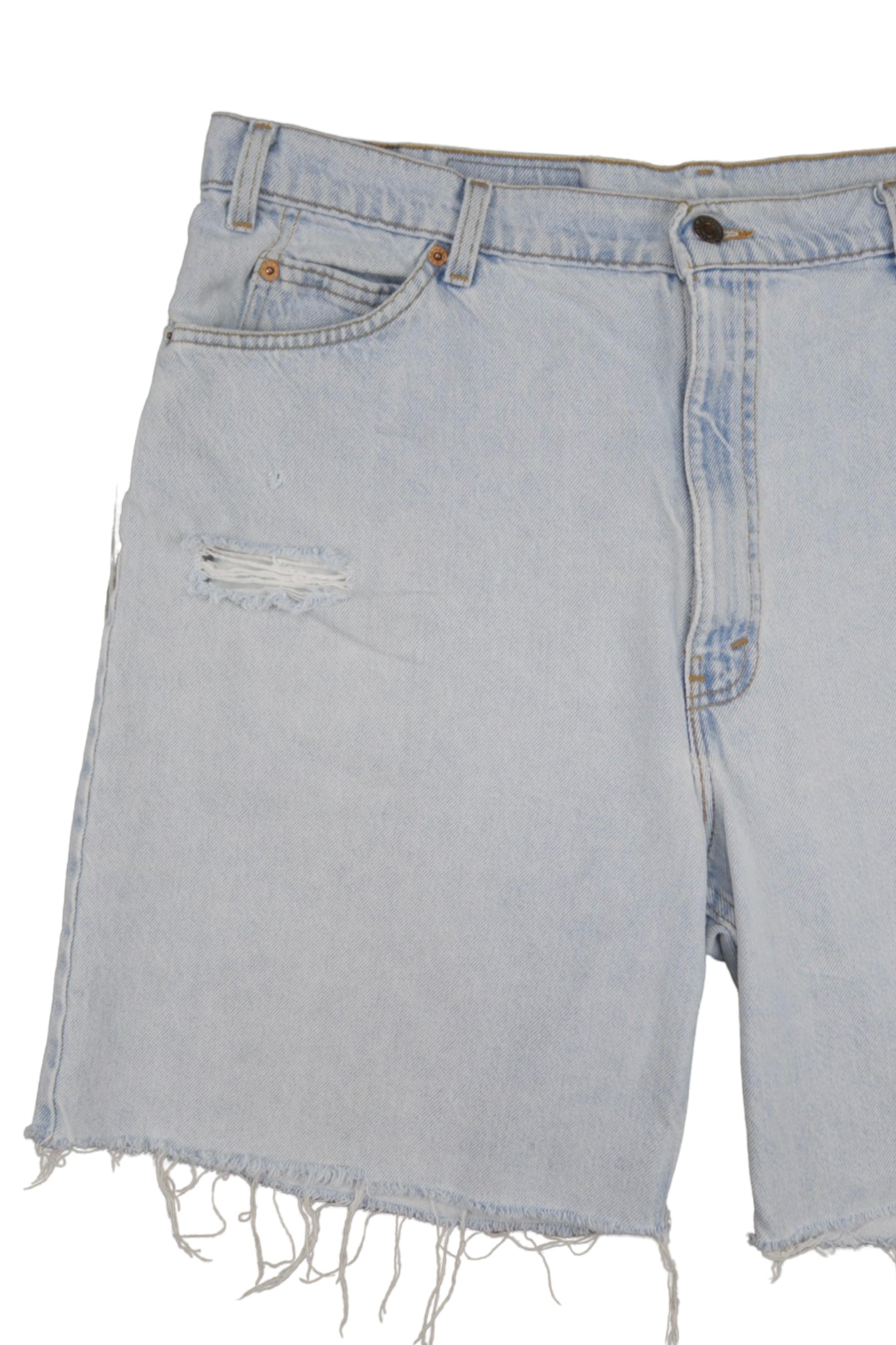 Vintage Levi’s Shorts • 40 mens / 38 wmns