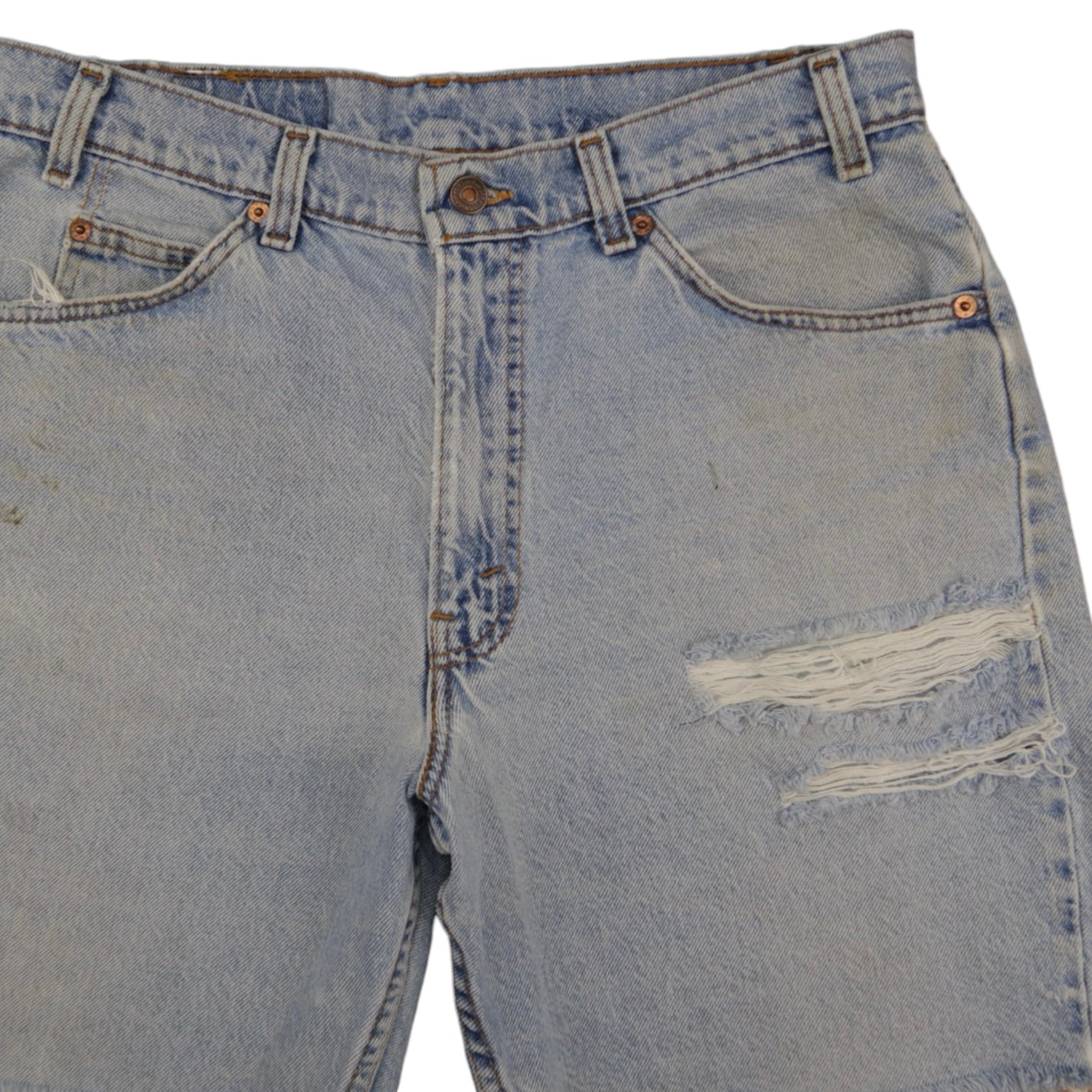 Vintage Levi’s Shorts • 32 mens / 30 wmns