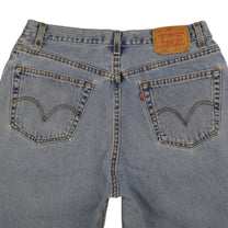 Vintage Levi’s Shorts • 33 mens / 31 wmns