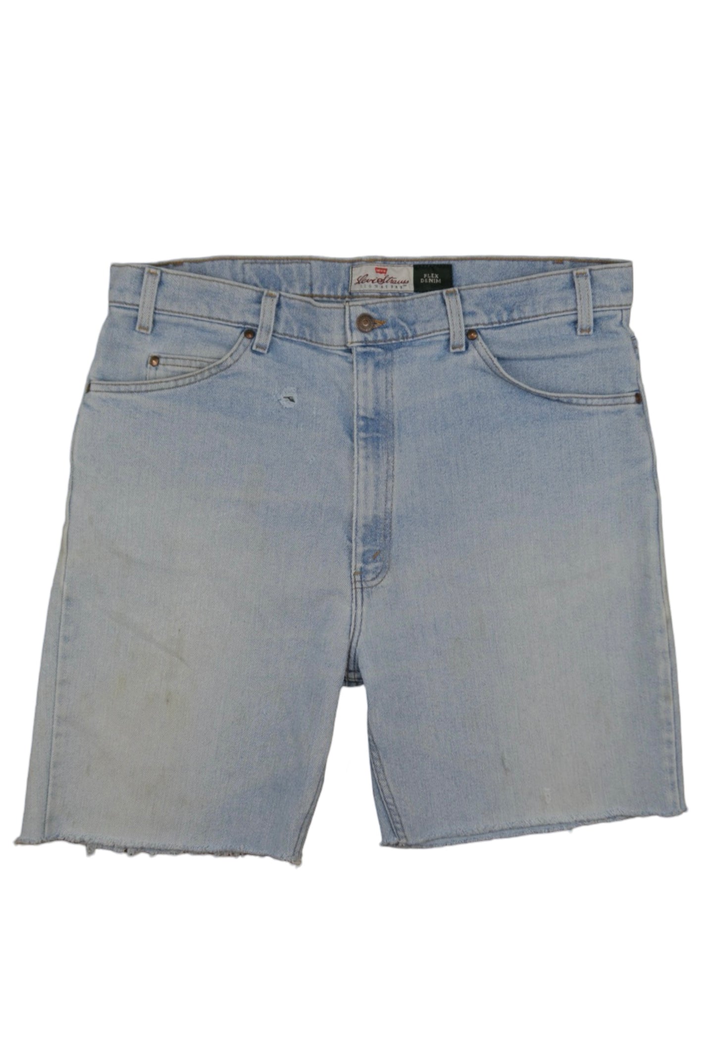 Vintage Levi’s Shorts • 38 mens / 36 wmns