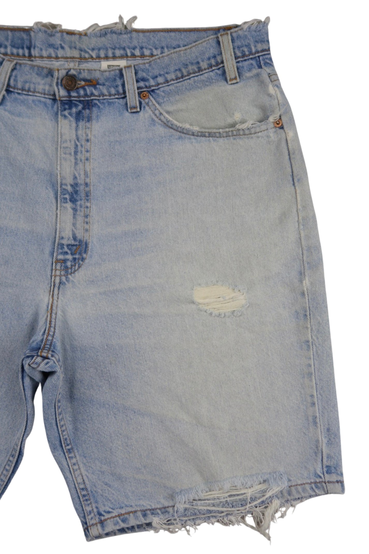 Vintage Levi’s Shorts • 36 mens / 34 wmns