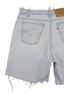 Vintage Levi’s Shorts • 34 mens / 32 wmns