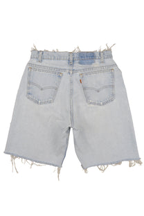 Vintage Levi’s Shorts • 28 mens / 26 wmns
