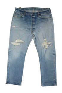 Vintage Levi’s • 36 mens / 34 wmns