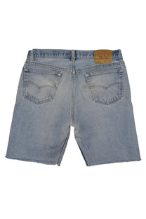 Vintage Levi’s Shorts • 34 mens / 32 wmns