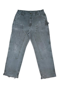 Vintage Carhartt Jeans • 34 mens / 32 wmns