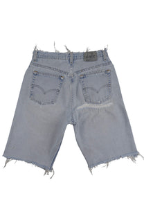 Vintage Levi’s Shorts • 30 mens / 28 wmns