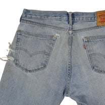 Vintage Levi’s Shorts • 34 mens / 32 wmns