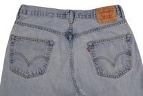 Vintage Levi’s Shorts • 32 mens / 30 wmns