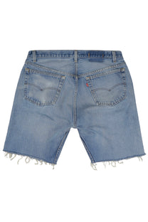 Vintage Levi’s Shorts • 36 mens / 34 wmns