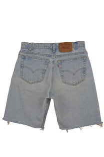 Vintage Levi’s Shorts • 31 mens / 29 wmns