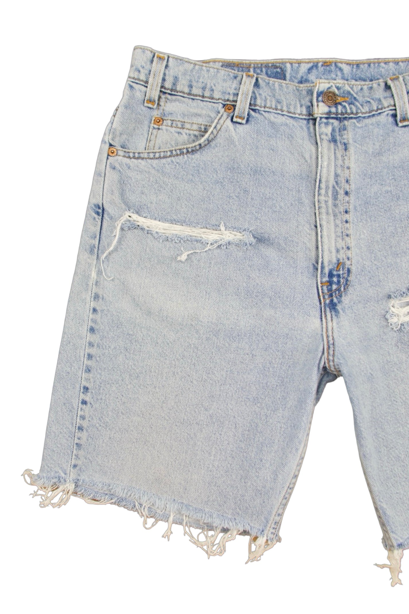 Vintage Levi’s Shorts • 34 mens / 32 wmns