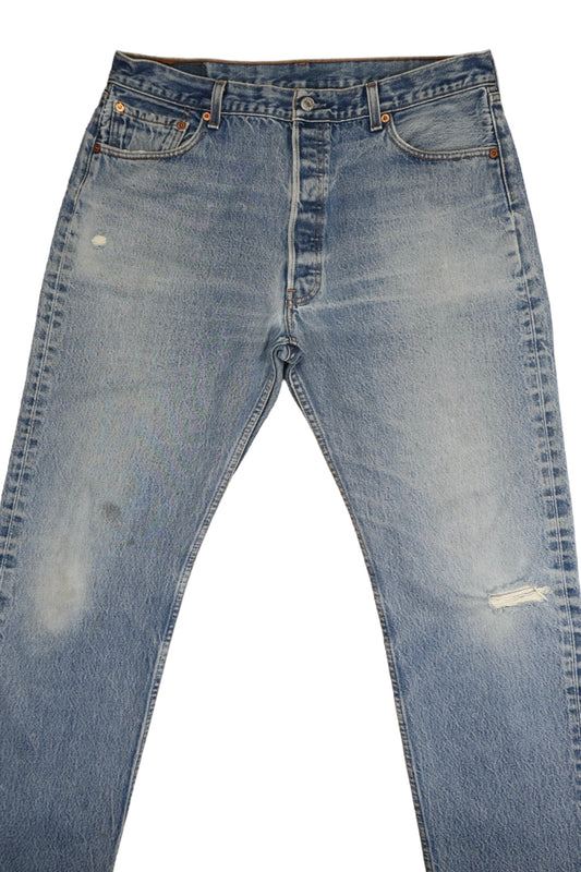 Vintage Levi’s • 34 mens / 32 wmns