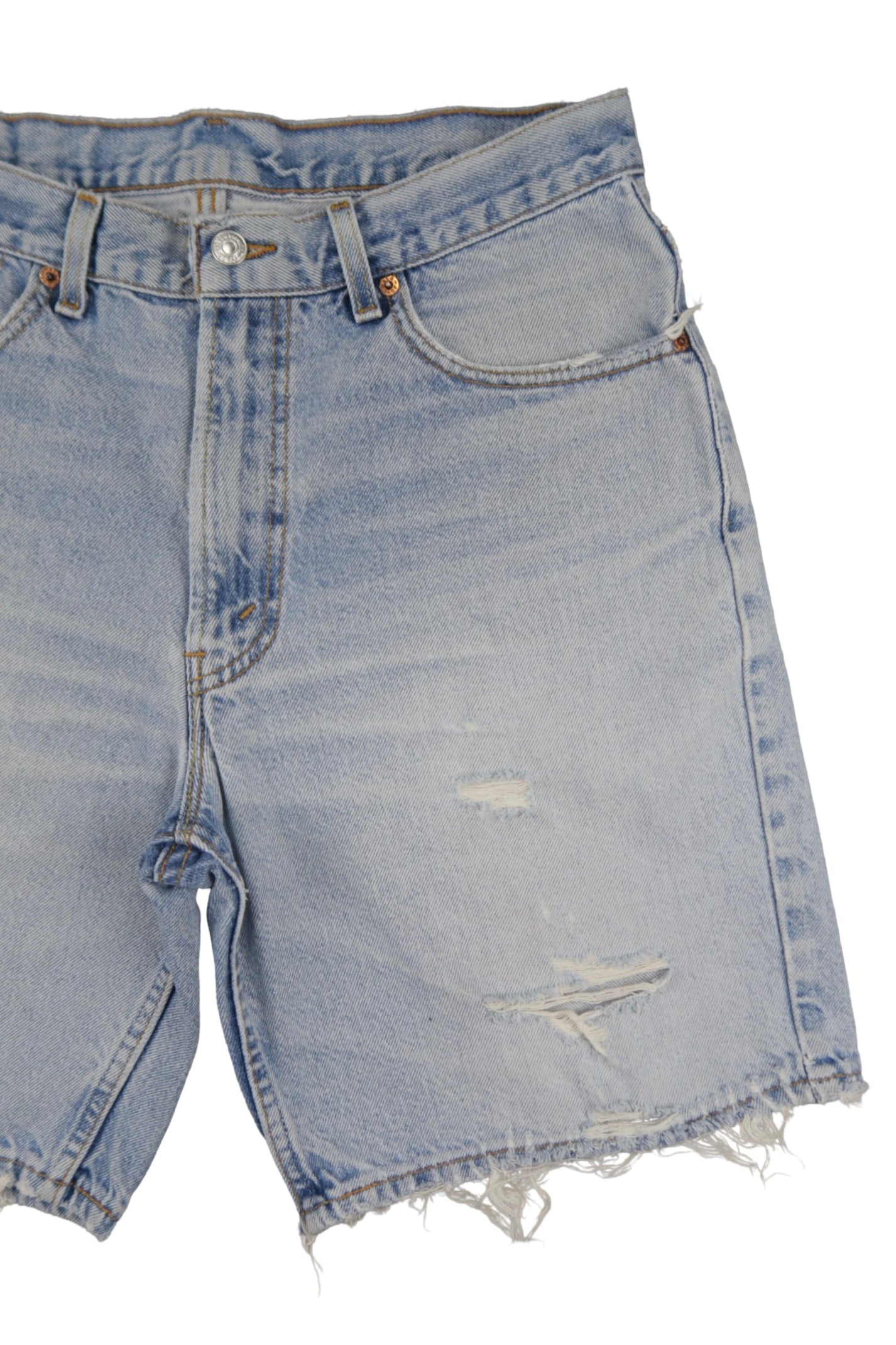 Vintage Levi’s Shorts • 32 mens / 30 wmns