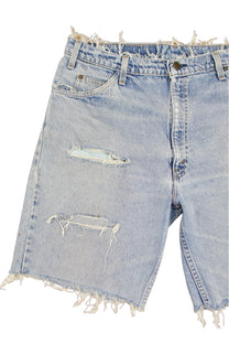 Vintage Levi’s Shorts • 36 mens / 34 wmns