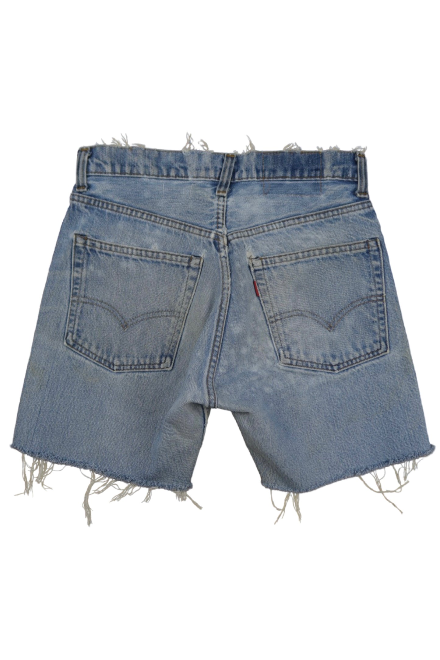 Vintage Levi’s Shorts • 26 wmns