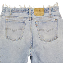 Vintage Levi’s Shorts • 36 mens / 34 wmns