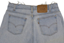 Vintage Levi’s Shorts • 32 mens / 30 wmns