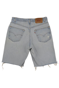 Vintage Levi’s Shorts • 31 mens / 29 wmns